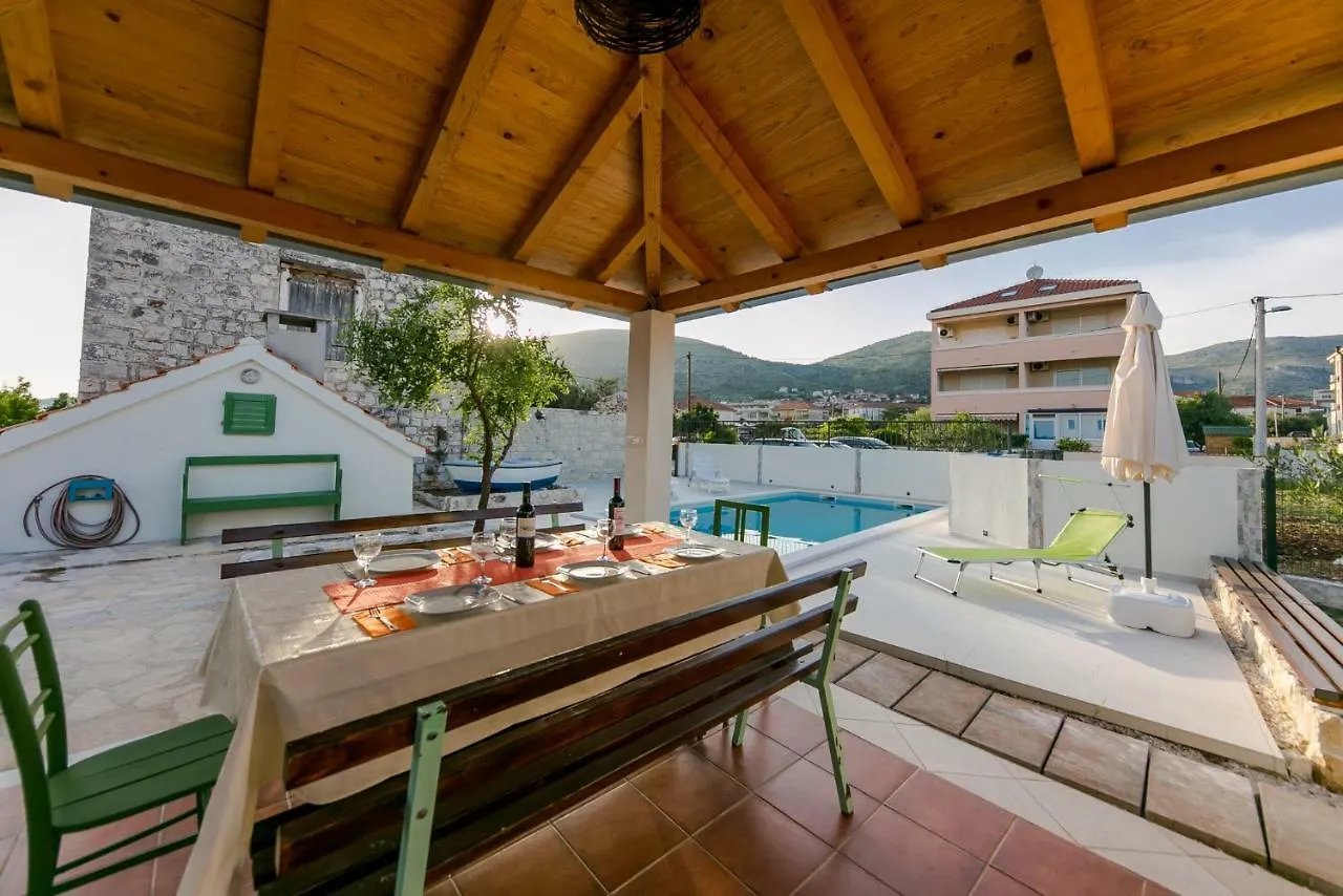 Seaside Villa Mia Trogir Chorvatsko