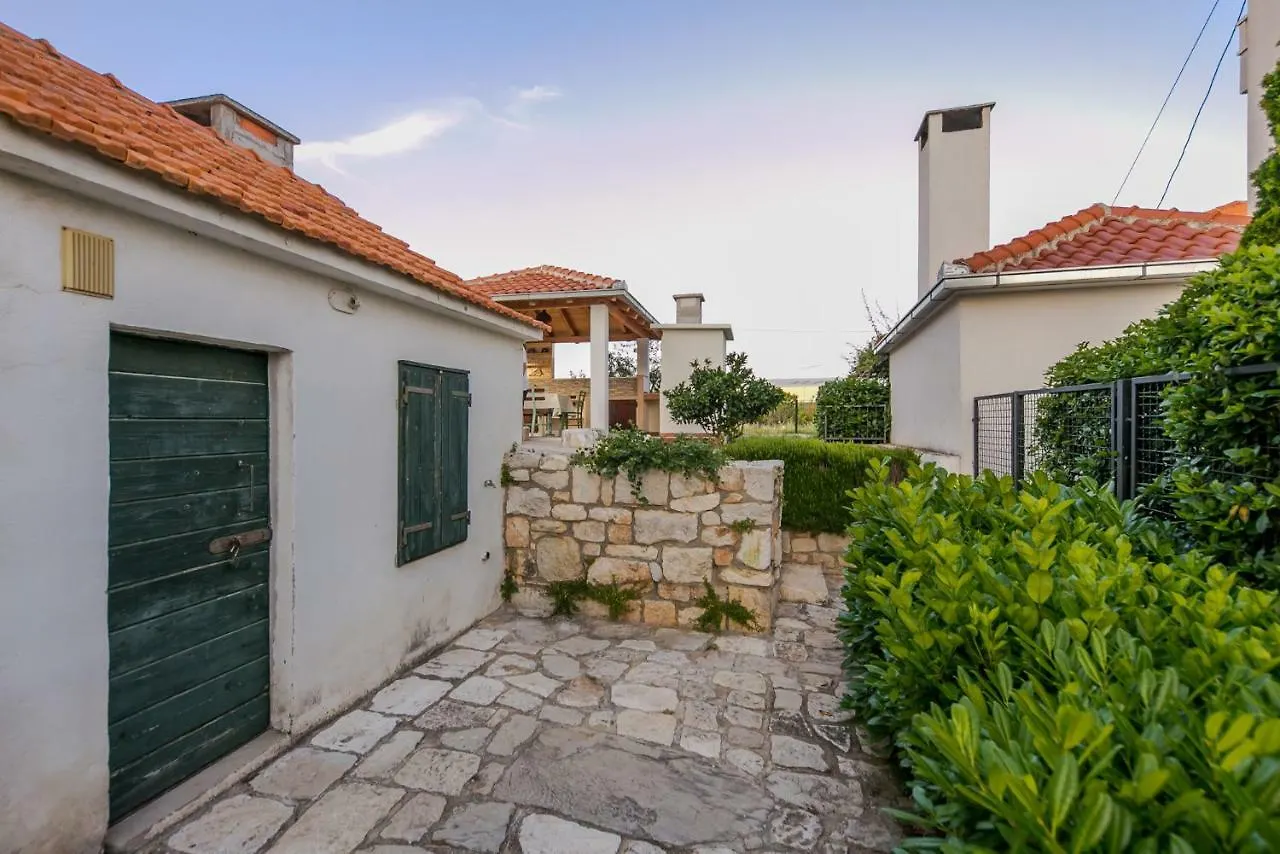 Seaside Villa Mia Trogir 0*,