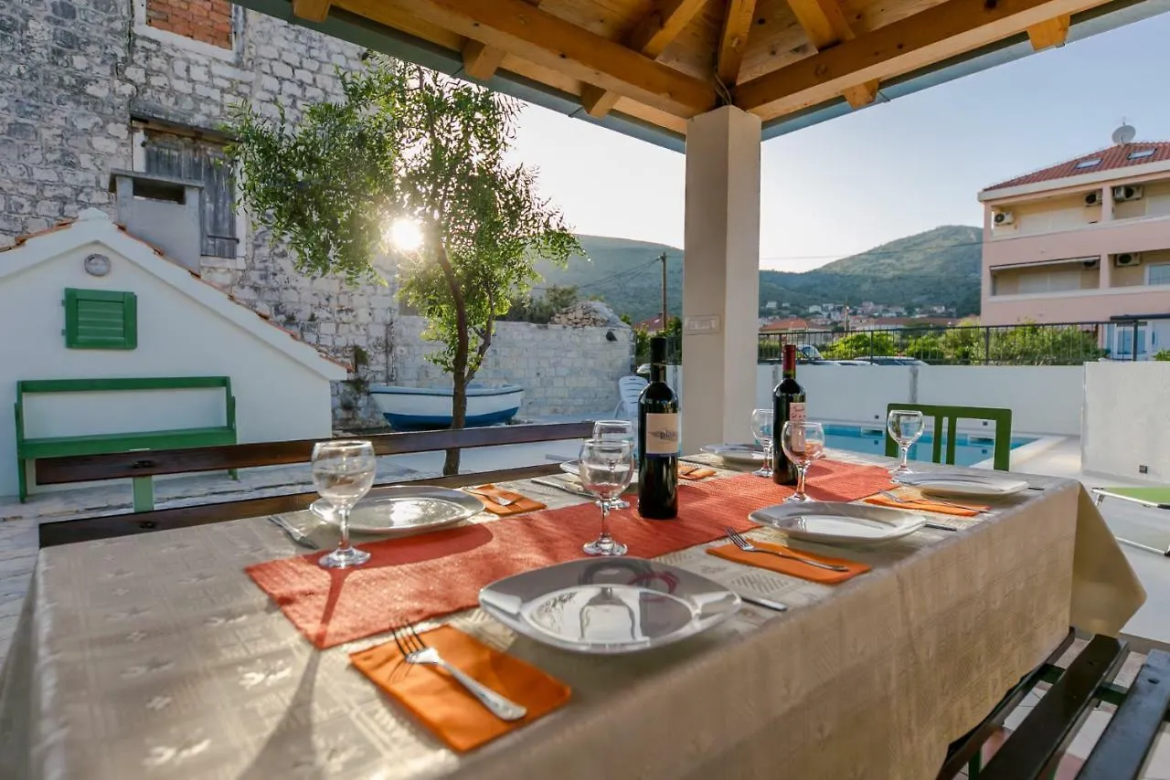 Seaside Villa Mia Trogir