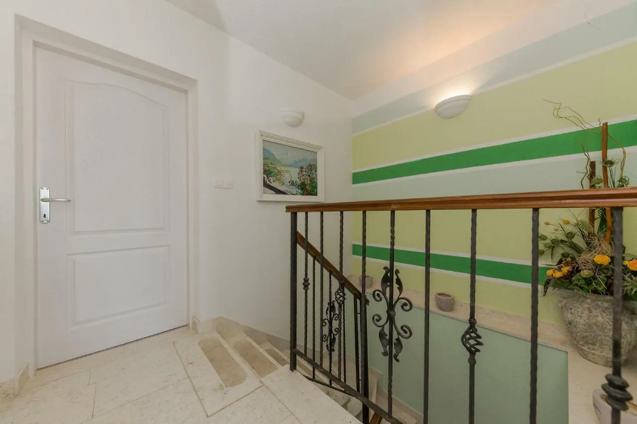 Seaside Villa Mia Trogir