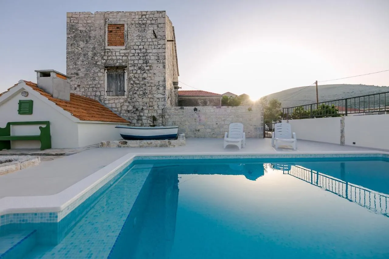 Seaside Villa Mia Trogir